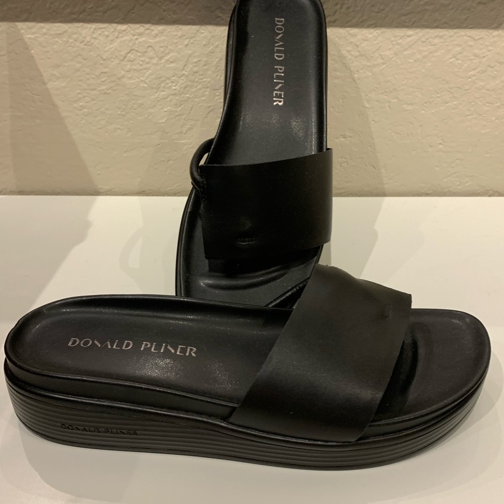 Donald J. Pliner Black Slide Sandals